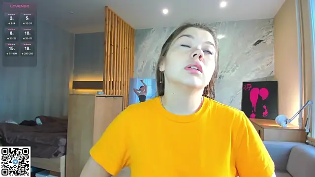 Snapshot of miss_bubbles_ chatting on September 26, 1:25 am miss bubbles online show from September 26, 1:25 am