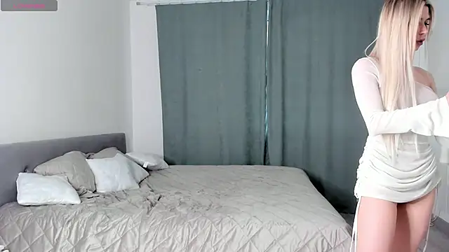 OdelynaFrake online show from December 3, 9:00 am