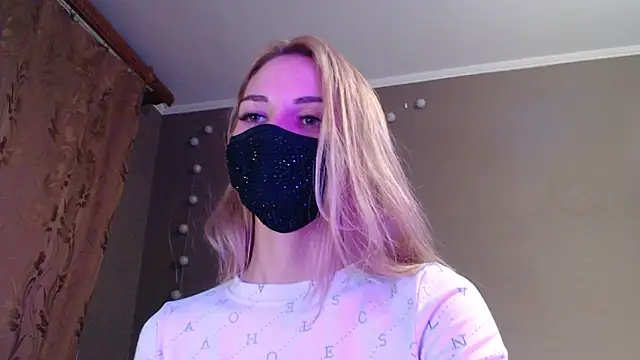 Snapshot of Iris_lave chatting on September 30, 5:18 pm Iris lave online show from September 30, 5:18 pm