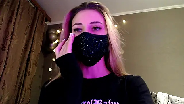 Iris lave online show from November 28, 7:17 pm