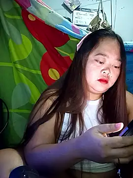 sweetbigtits19 online show from March 27, 11:00 am