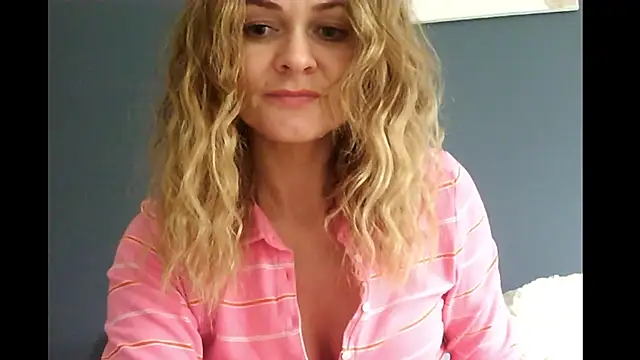 Snapshot of Ginger-bb chatting on September 27, 2:35 pm Ginger-bb online show from September 27, 2:35 pm