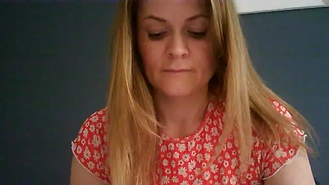 Ginger-bb online show from April 15, 6:47 am