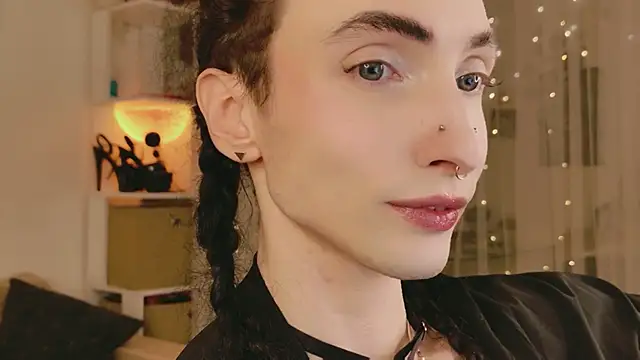 Queen of tease online show from March 7, 6:04 pm