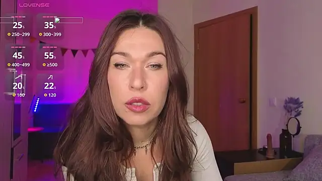 ReginaFoXXXy online show from May 27, 11:51 am