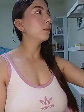 Arianna Moss online show from May 19, 11:34 pm