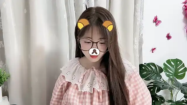 Amelia-babee online show from April 8, 11:45 am