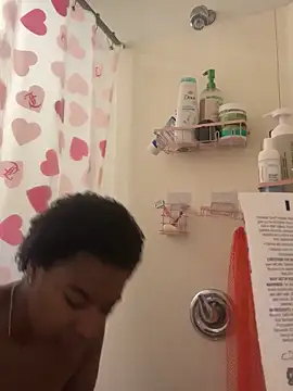 Tu GataLinda online show from October 3, 2:00 pm