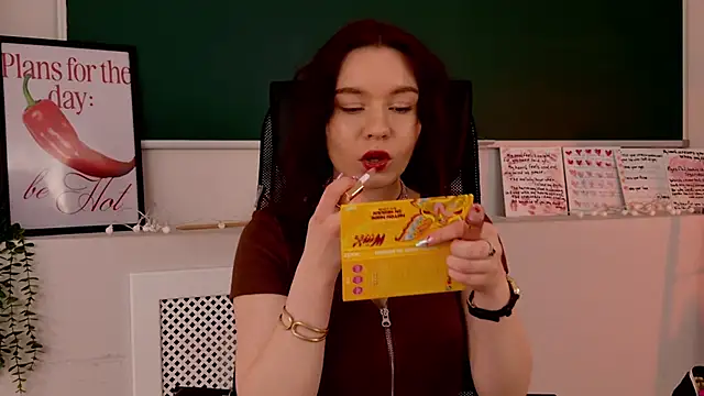 NoraHaynes online show from May 8, 2:48 am