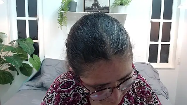 Linda banks  online show from May 23, 1:26 am