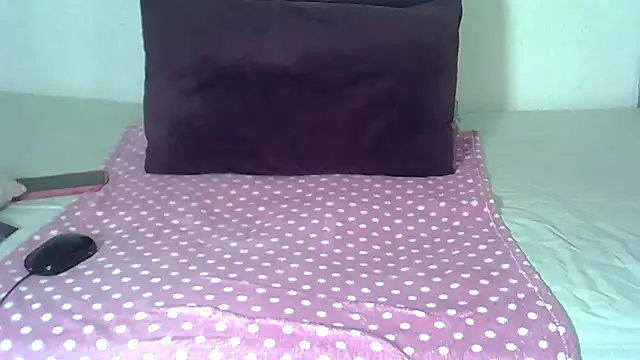 HotSexxy12 online show from December 5, 8:10 pm