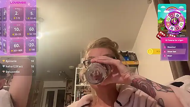 harleyblair online show from October 22, 10:15 pm