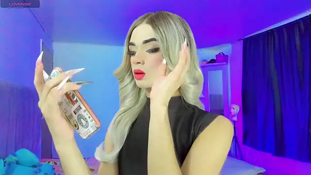 HANNAH BACKERS online show from December 21, 5:12 am