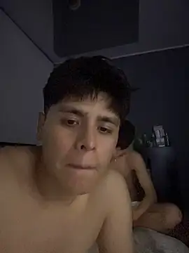 Kailertwink online show from May 4, 4:16 am