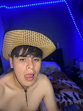 Kailertwink online show from February 17, 4:23 am