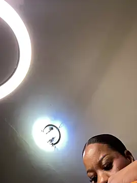 THICKBUNNYCHICKxxx online show from June 26, 7:37 pm