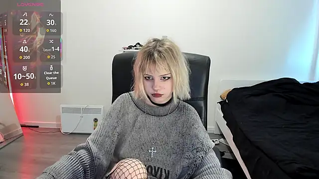 LiyaLuna online show from October 8, 10:41 am