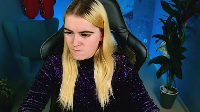 Stef Nicks online show from October 9, 10:41 am