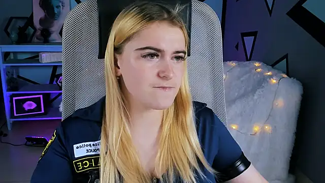 Stef Nicks online show from October 14, 11:24 am