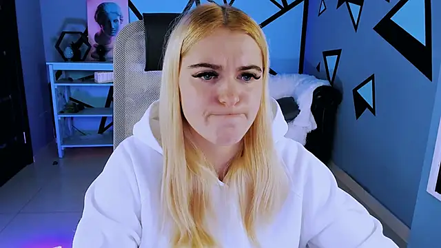 Stef Nicks online show from November 9, 9:27 am