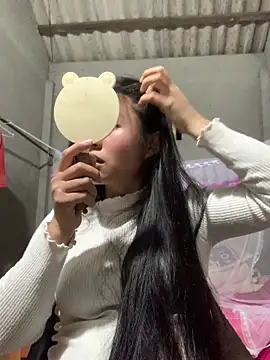 NhuFox online show from December 15, 1:49 pm