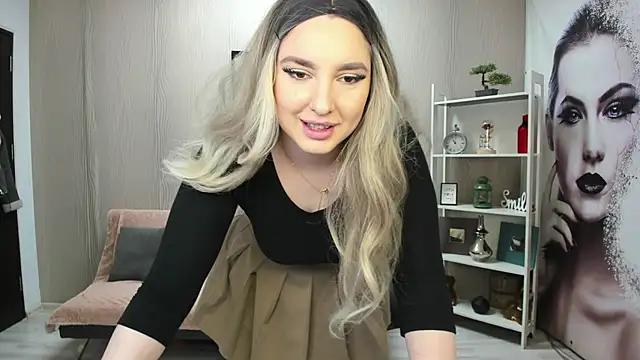 JaquelinLaurent online show from March 20, 8:58 pm