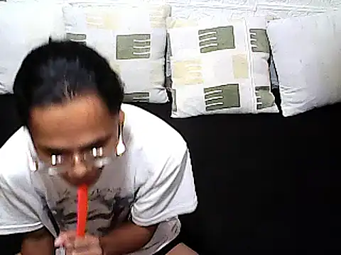 xxhottinybabe online show from January 10, 12:15 am