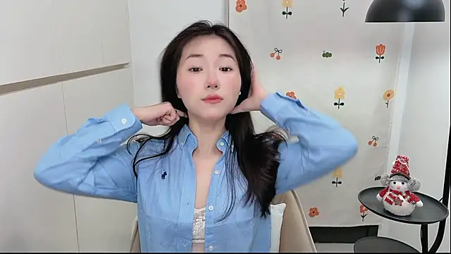 Rosalind xixi online show from May 18, 4:07 am