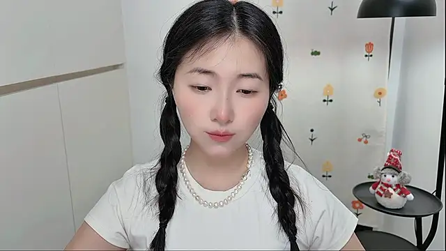 Rosalind xixi online show from May 9, 6:04 am