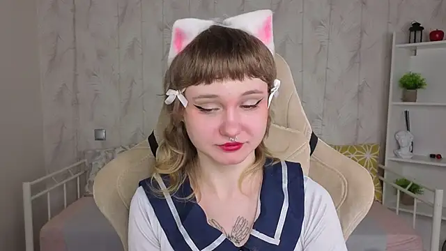 Tori Cutie online show from May 7, 12:04 am
