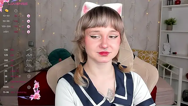 Tori Cutie online show from March 19, 12:15 am