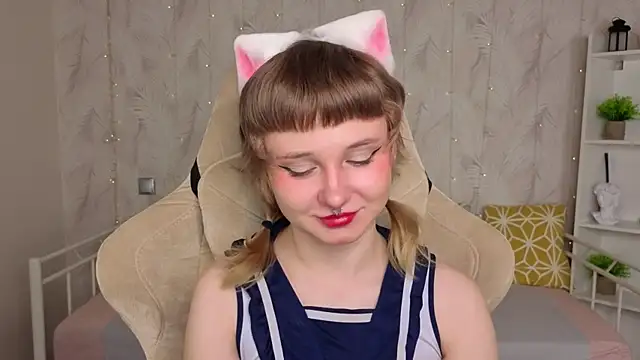 Tori Cutie online show from April 30, 12:05 am