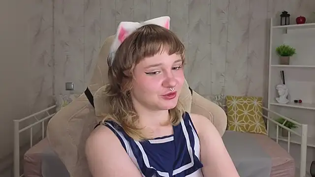 Tori Cutie online show from May 23, 1:59 am