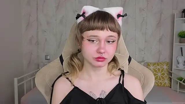 Tori Cutie online show from May 8, 12:36 am