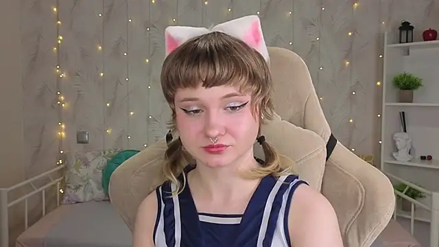 Tori Cutie online show from May 22, 1:58 am