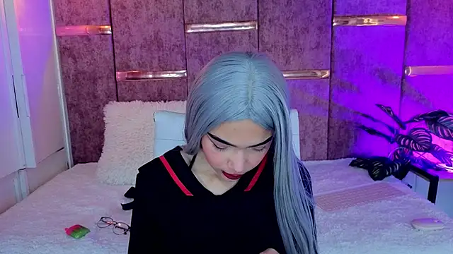 viollettebylyly online show from October 8, 12:09 pm