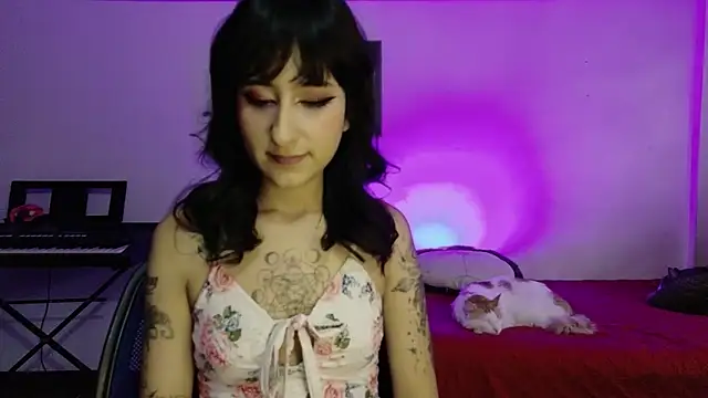 atenea dragon   online show from March 29, 9:25 pm