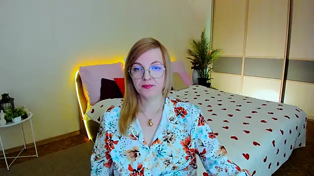 YourUniverser online show from May 27, 9:50 am