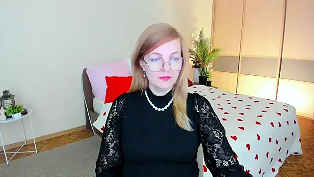 YourUniverser online show from June 25, 12:51 pm