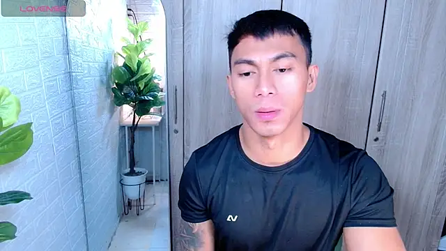 PinooyMilker online show from December 16, 11:27 am