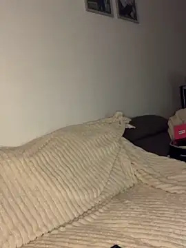 Lesamantssexy online show from March 29, 6:40 pm