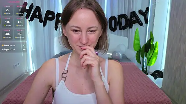 LuluChiiii online show from October 29, 11:03 am