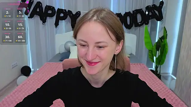 LuluChiiii online show from November 5, 10:42 am