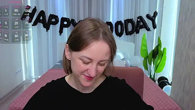 LuluChiiii online show from October 28, 10:54 am