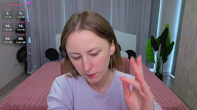 LuluChiiii online show from November 7, 11:16 am