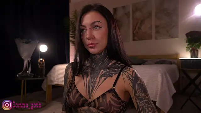 Alise Eve  online show from May 4, 5:39 pm