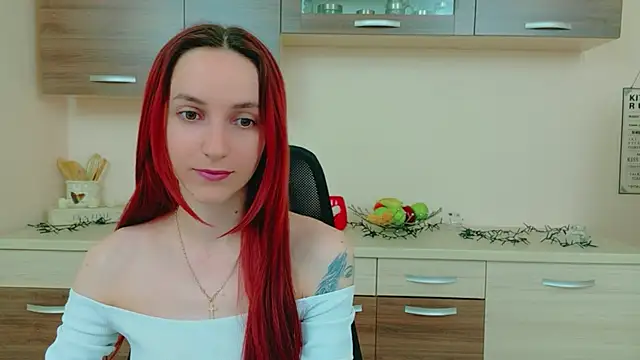 Julia Jae online show from April 25, 5:32 am