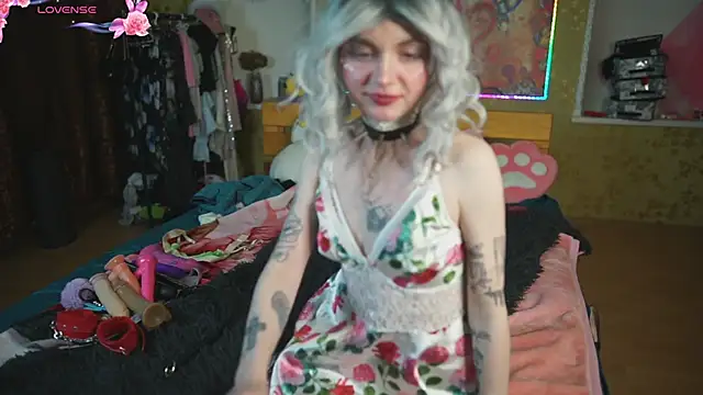 Dia Angel online show from May 11, 6:49 pm