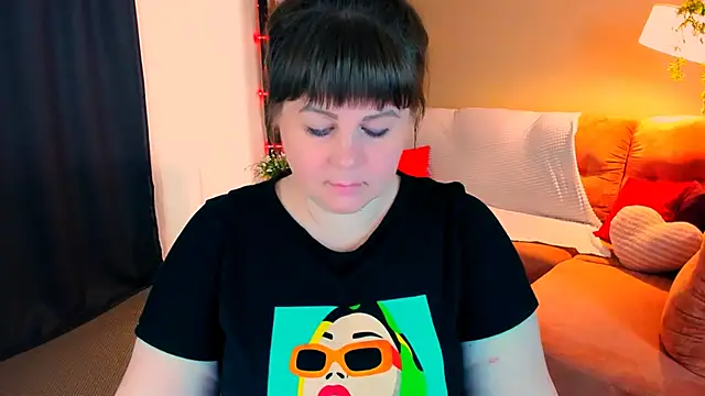 CrystaalStaar online show from May 7, 4:39 am