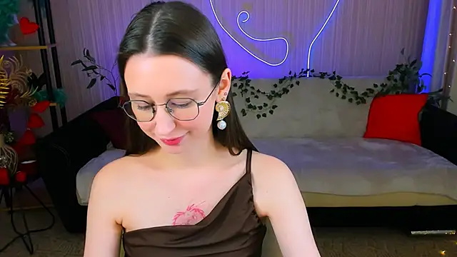 YourLovellyStory online show from May 19, 4:14 pm